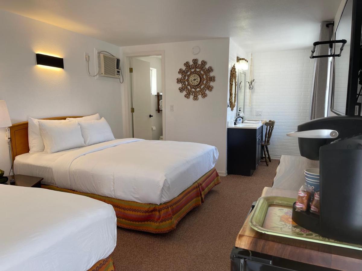 The Aztec Motel & Creative Space เซลิกแมน ภายนอก รูปภาพ