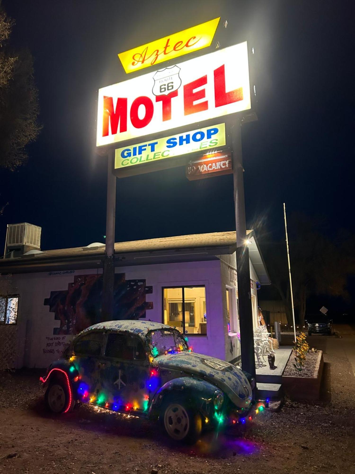 The Aztec Motel & Creative Space เซลิกแมน ภายนอก รูปภาพ